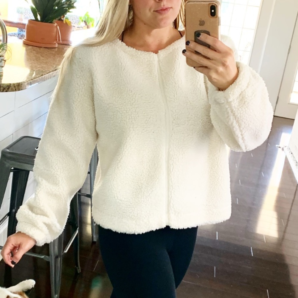 NWOT. Prologue fleece sweater